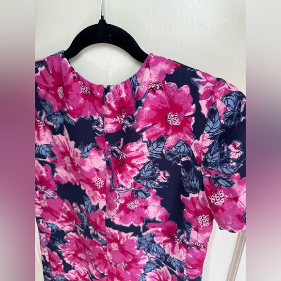 Aritzia Babaton Patricio Short Sleeve Floral Sheath Dress - Picture 7 of 7